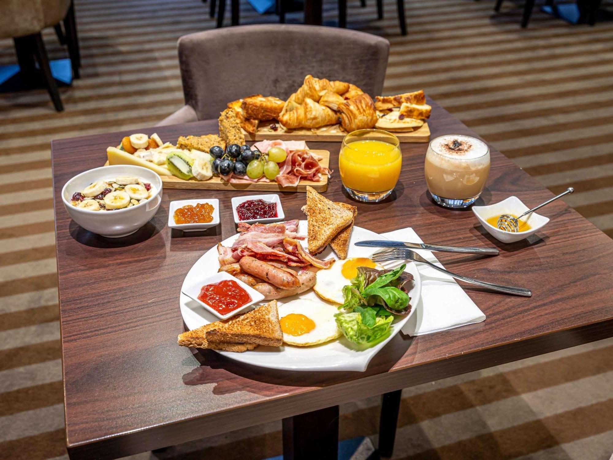 Mercure Paris Saint Cloud Hippodrome Екстериор снимка