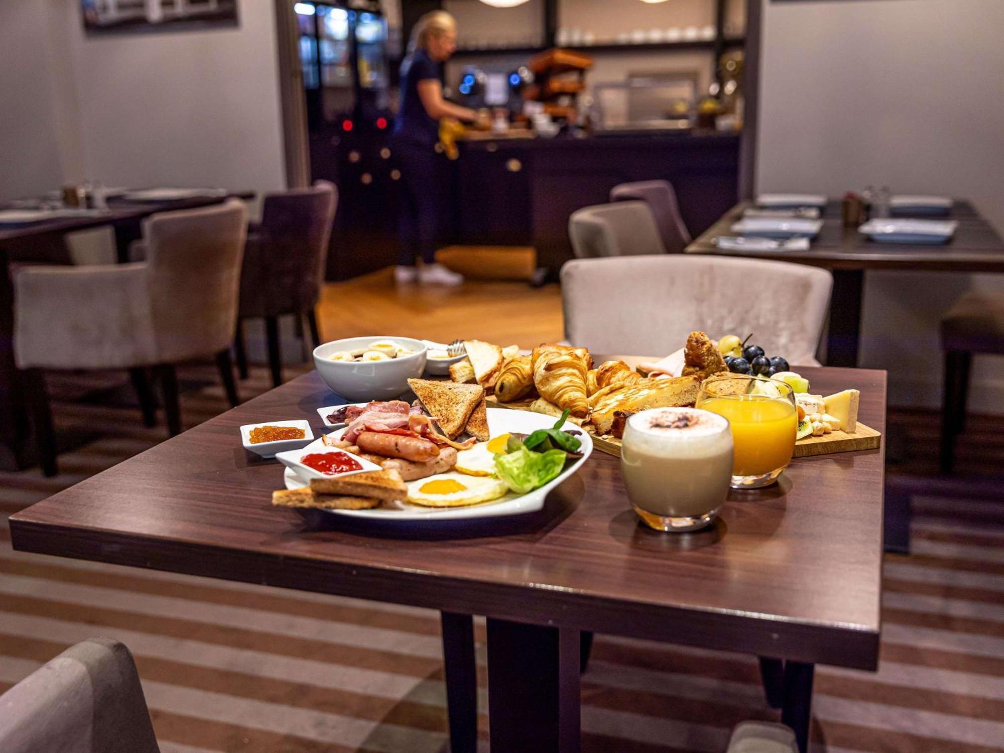 Mercure Paris Saint Cloud Hippodrome Екстериор снимка